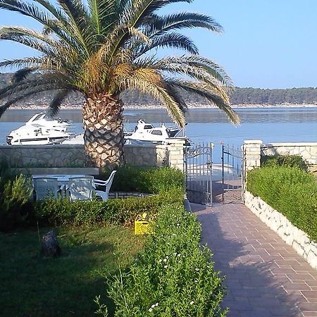 Apartments Nautica Barbat na Rabu Quarto foto