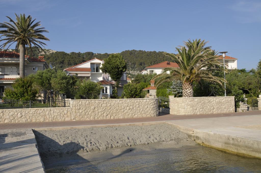 Apartments Nautica Barbat na Rabu Quarto foto